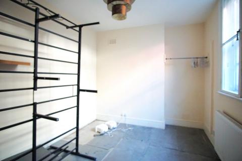 3 bedroom duplex to rent, Acton Street, WC1X9LX