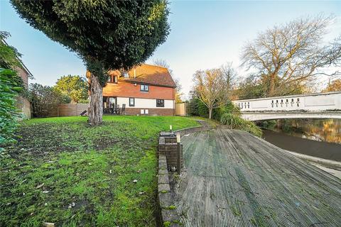 4 bedroom detached house for sale, Broadmead Road, Old Woking, Woking, Surrey, GU22