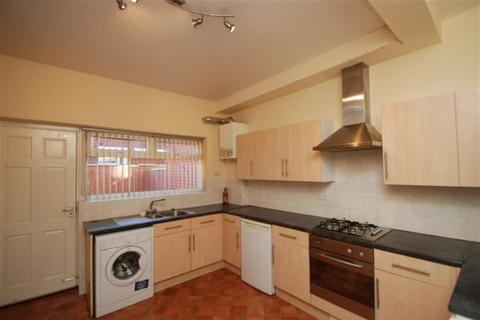 2 bedroom terraced house to rent, Hamilton Street, Stalybridge, cheshire