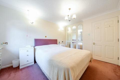 2 bedroom flat for sale, Cherchefelle Mews, Stanmore HA7