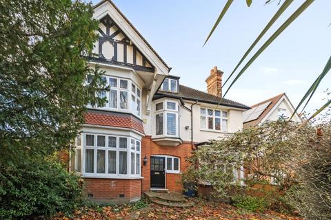 6 bedroom detached house to rent, Dollis Avenue,  Finchley,  N3