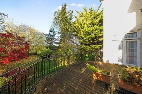 6 bedroom detached house to rent, Dollis Avenue,  Finchley,  N3