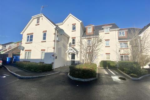 Flat 2, Ashley Court, 274 Ashley Road, Poole, BH14 9BZ