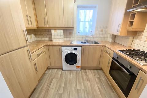 Flat 2, Ashley Court, 274 Ashley Road, Poole, BH14 9BZ