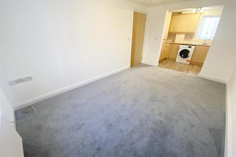 Flat 2, Ashley Court, 274 Ashley Road, Poole, BH14 9BZ