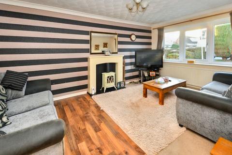 3 bedroom bungalow for sale, Moor View, Crigglestone, Wakefield, West Yorkshire