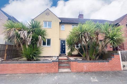 3 bedroom semi-detached house for sale, Leys Crescent, Brierley Hill DY5