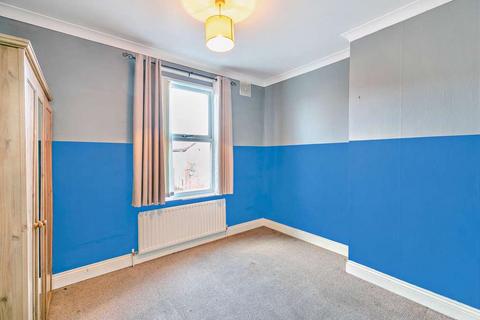 2 bedroom terraced house for sale, Wakefield WF2