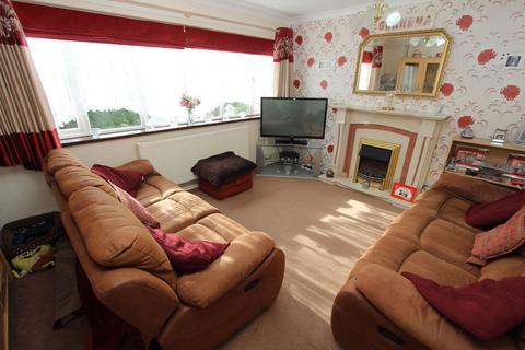 3 bedroom property for sale, Hamble Close, Brierley Hill DY5