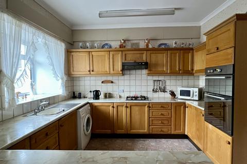 7 bedroom terraced house for sale, 24 High Street, Kirkcudbright