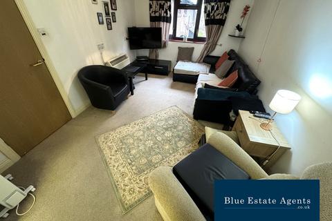 1 bedroom retirement property for sale, Vicarage Farm Road, Hounslow, TW5