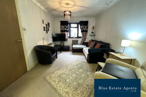 1 bedroom retirement property for sale, Vicarage Farm Road, Hounslow, TW5