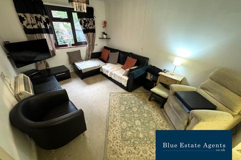 1 bedroom retirement property for sale, Vicarage Farm Road, Hounslow, TW5