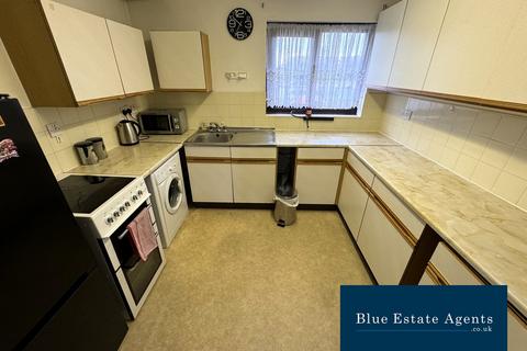 1 bedroom retirement property for sale, Vicarage Farm Road, Hounslow, TW5