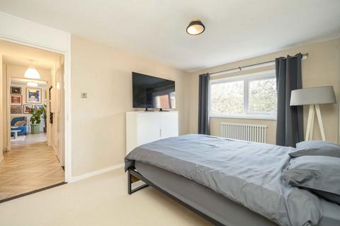 1 bedroom flat for sale, Ollgar Close, London W12