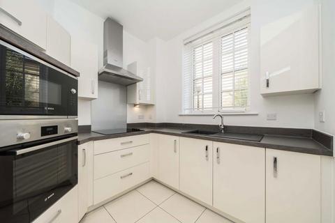 1 bedroom flat for sale, Twickenham Road, Isleworth TW7