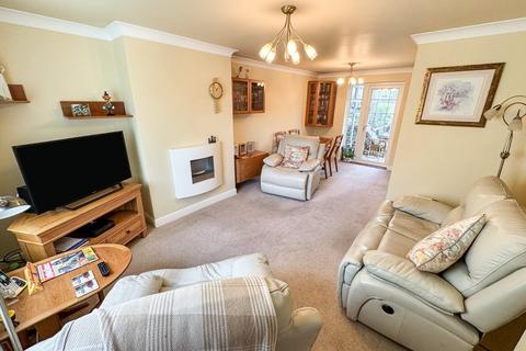 3 bedroom semi-detached house for sale, Dell Road, Tilehurst, Reading, RG31