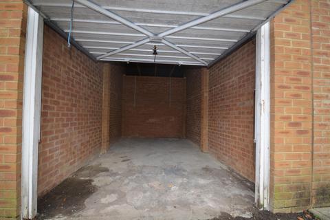 Garage to rent, Massingberd Way, Tooting, London, SW17