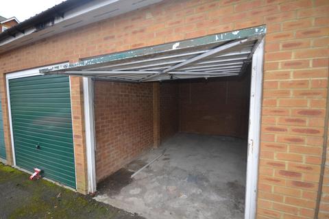 Garage to rent, Massingberd Way, Tooting, London, SW17