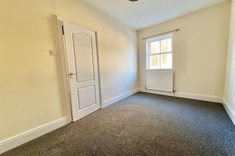 2 bedroom flat to rent, Butts Crescent Stanhope