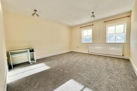 2 bedroom flat to rent, Butts Crescent Stanhope