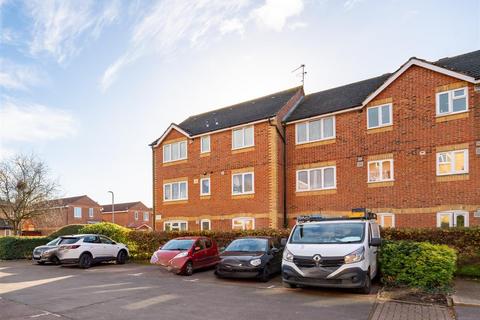 1 bedroom apartment for sale, Burket Close, Southall