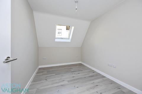 3 bedroom apartment to rent, 25 York Villas, Brighton BN1