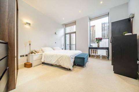 2 bedroom flat for sale, Camden Road, London NW1