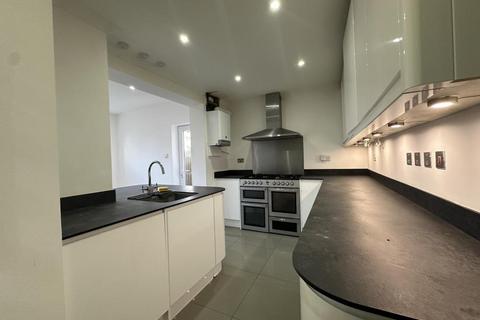 4 bedroom terraced house to rent, Watford,  Hertfordshire,  WD19