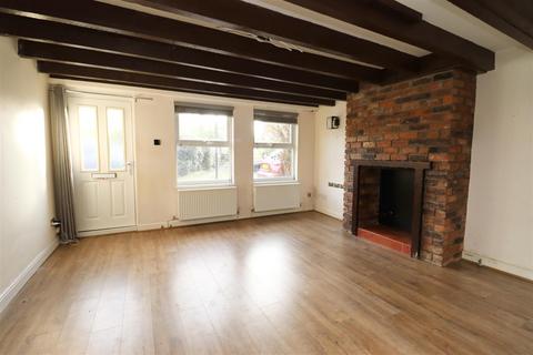 2 bedroom terraced house for sale, Station Road