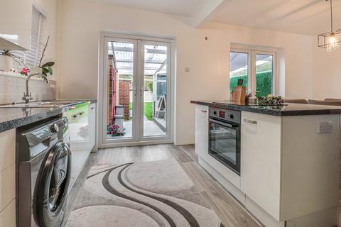 3 bedroom semi-detached house for sale, Philpott Avenue, Southend-on-Sea SS2