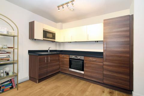 2 bedroom apartment for sale, Jefferson House, West Drayton