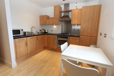 2 bedroom flat to rent, Cromwell Court, Brewery Wharf