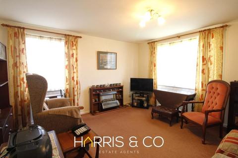 2 bedroom ground floor flat for sale, Wyre Court, Fleetwood, FY7