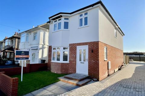 3 bedroom detached house for sale, Kingswell Road, Bournemouth BH10