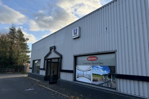 Office to rent - Eastbourne Road, Lingfield RH7