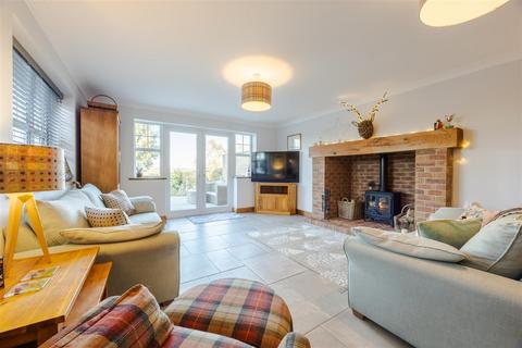 4 bedroom detached house for sale, Meggitt Lane, Winteringham