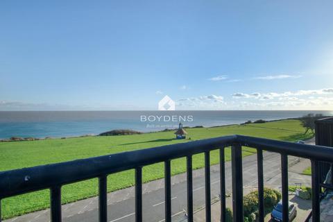 3 bedroom flat for sale, The Esplanade, Frinton-on-Sea CO13
