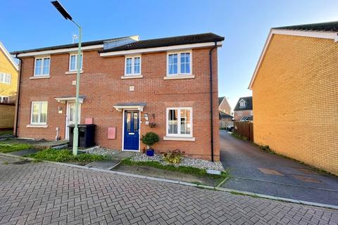 3 bedroom semi-detached house for sale, Eagle Close, Stowmarket, IP14