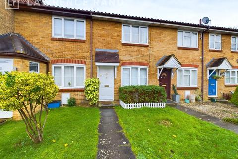 2 bedroom terraced house for sale, Siskin Close, Borehamwood, Hertfordshire, WD6