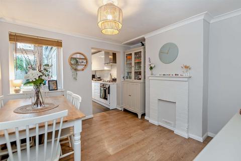 2 bedroom semi-detached house for sale, New Road, Staines-Upon-Thames TW18