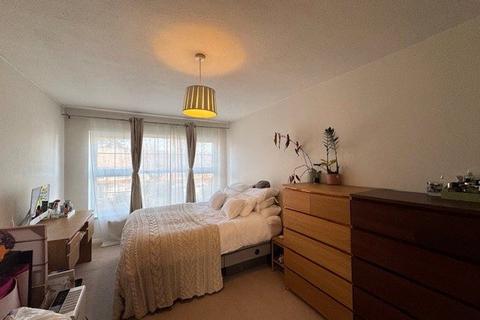 2 bedroom apartment to rent, Highridge Court, Highridge Close, Epsom, Surrey, KT18