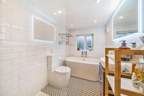 3 bedroom semi-detached house for sale, Dermody Gardens, Hither Green