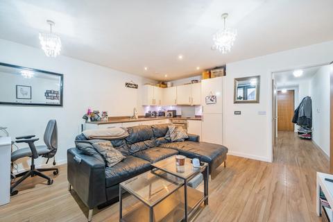 1 bedroom flat for sale, Tewkesbury Road, West Ealing