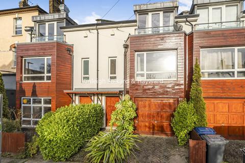 3 bedroom terraced house for sale, Lincoln Road, Fortis Green