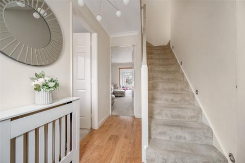 18 Blackthorn Drive, Syston, Leicester, LE7 1YT