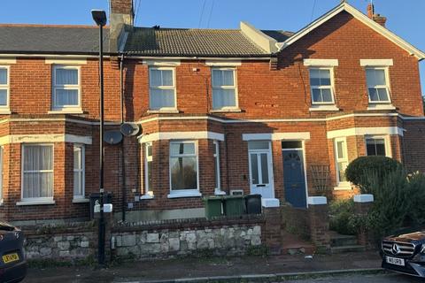 1 bedroom flat to rent, Monceux Road, Old Town