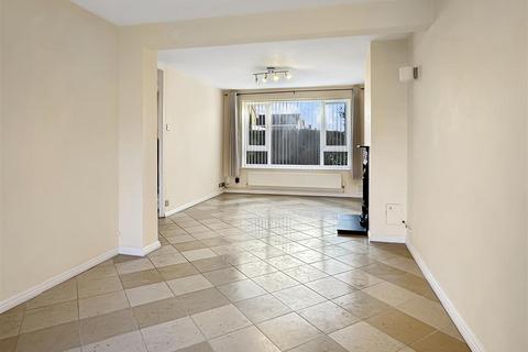 14 Leyburn Close, Cambridge, CB1 9XR