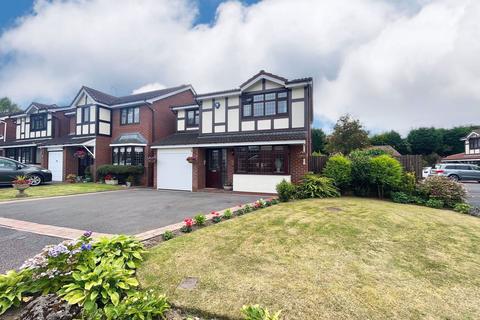 4 bedroom detached house for sale, Fernhurst Drive, Brierley Hill DY5