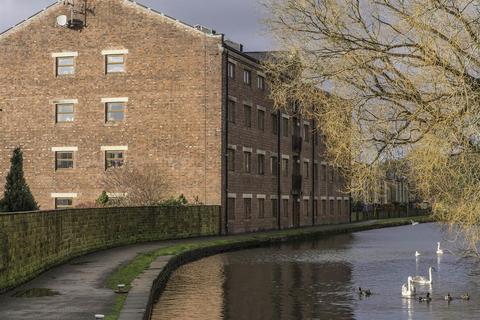 1 bedroom apartment to rent, Flat 7, 10 Canal Road, Riddlesden